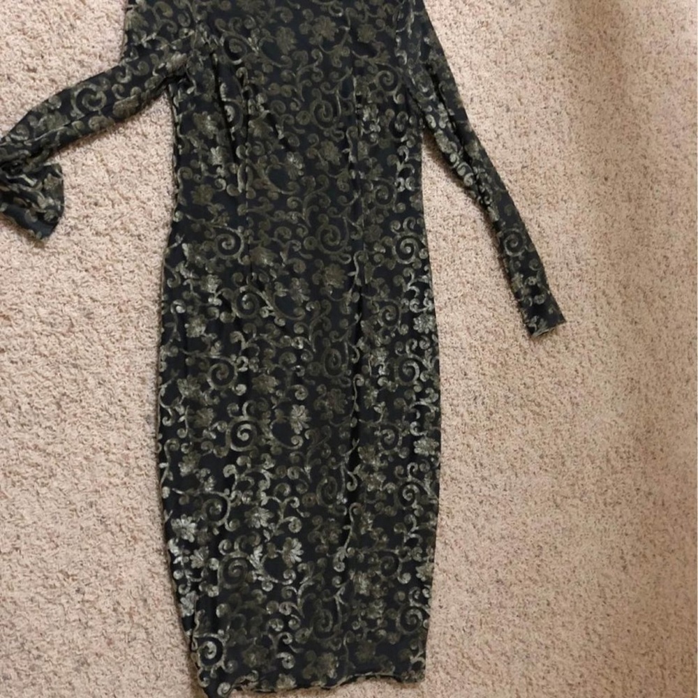 Dress - Picture 3 of 6